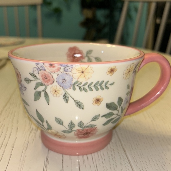 Potter's Studio Other - Potter Studio Foral Pink Mug